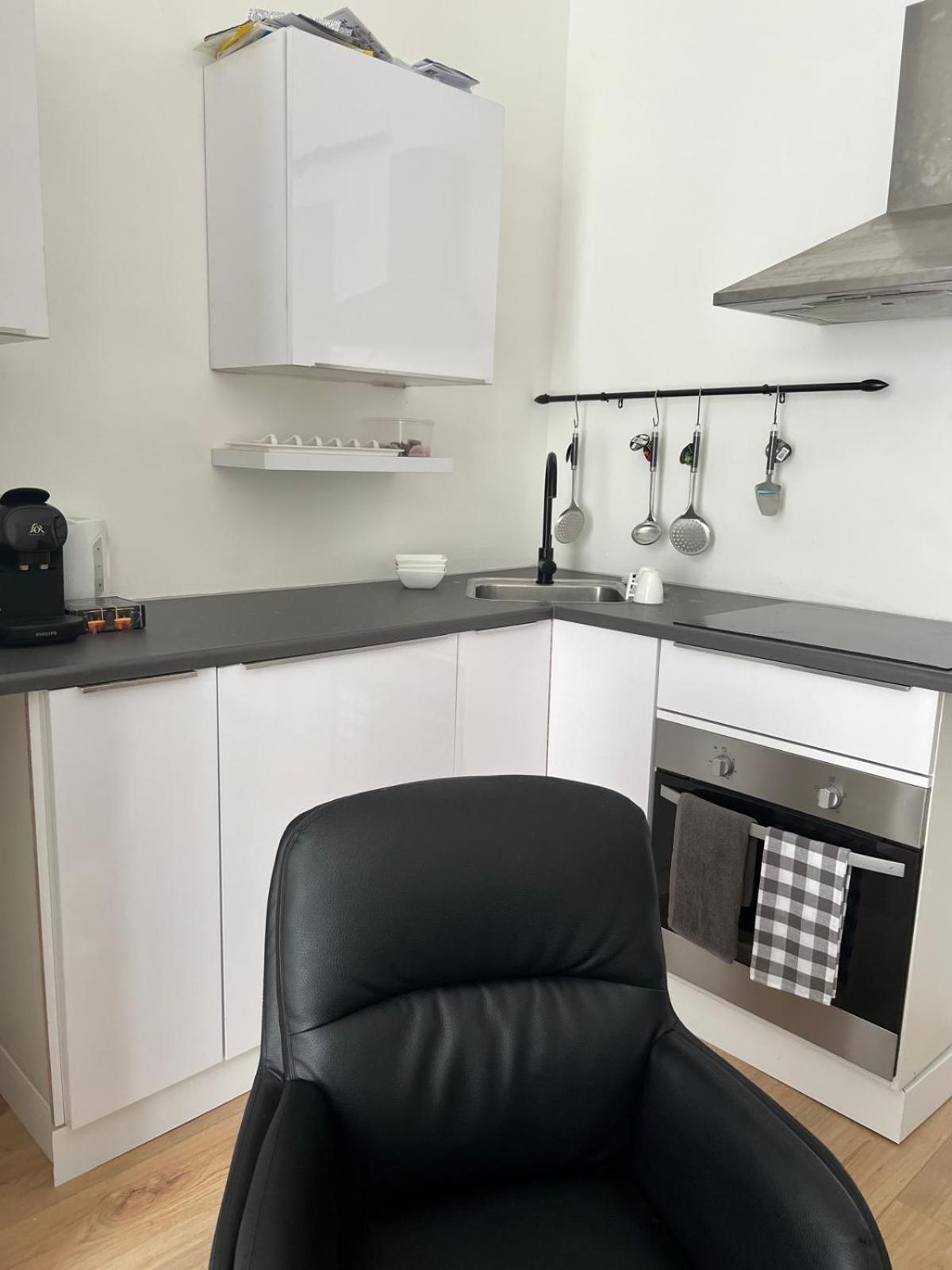 2 Bedroom Apartment 1 Floor In Blankenberge Vrijheidstraat 3 מראה חיצוני תמונה