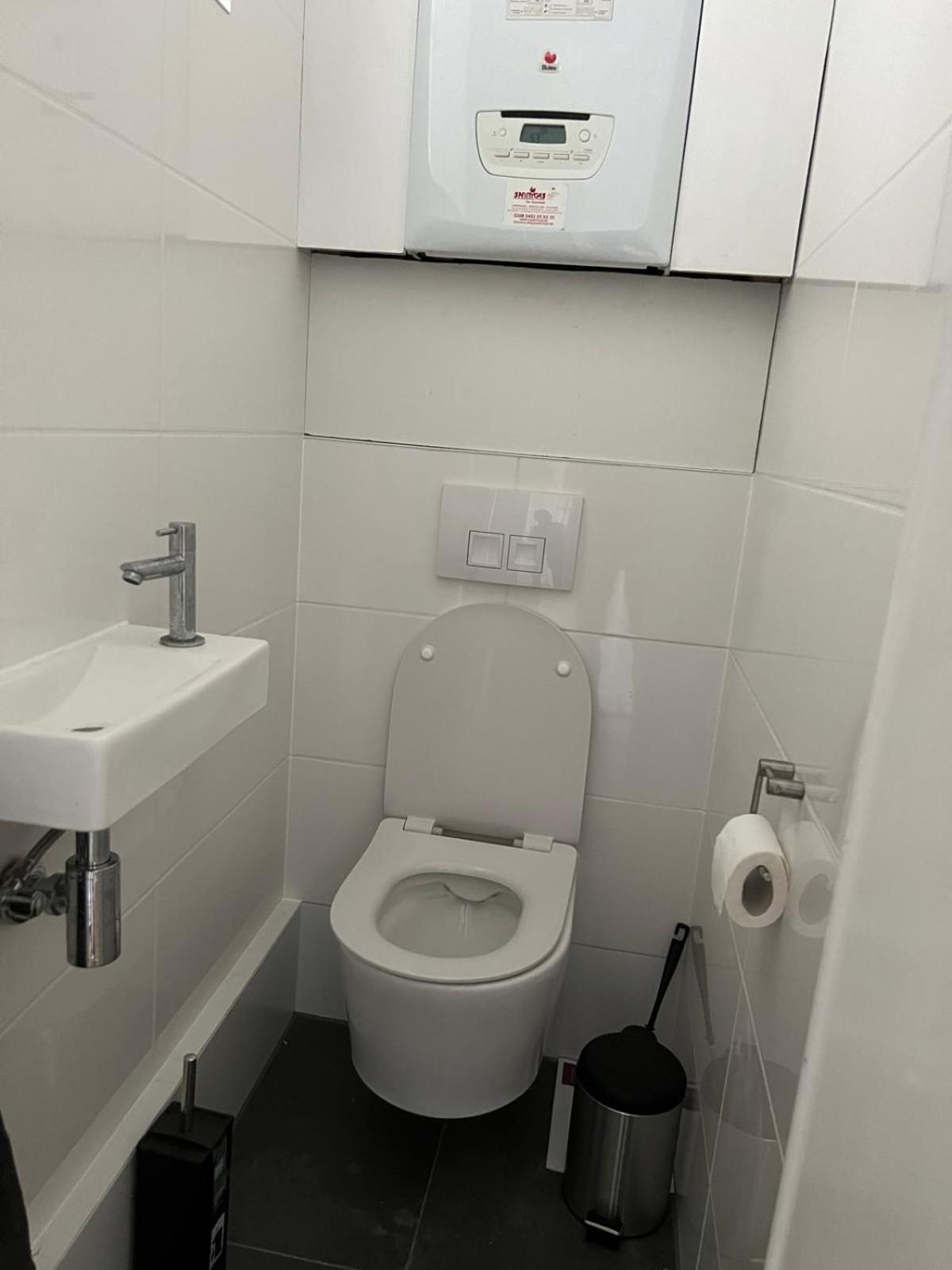 2 Bedroom Apartment 1 Floor In Blankenberge Vrijheidstraat 3 מראה חיצוני תמונה
